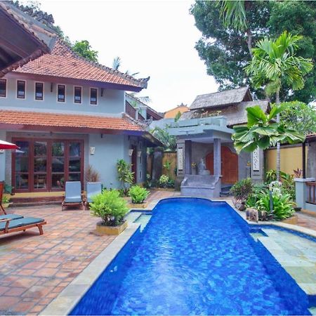 Villa Naga Maya Legian  Ngoại thất bức ảnh