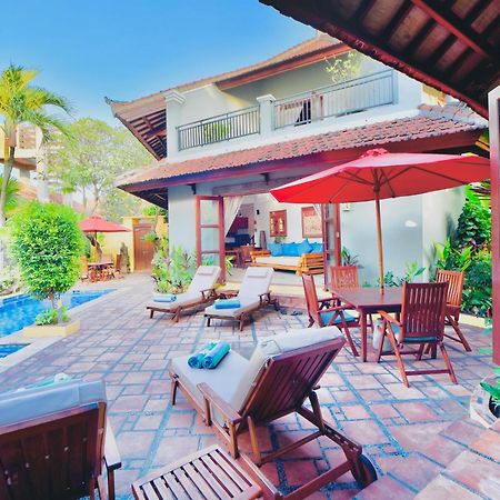 Villa Naga Maya Legian  Ngoại thất bức ảnh